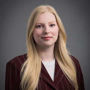 Headshot of Lexi Lindstrom